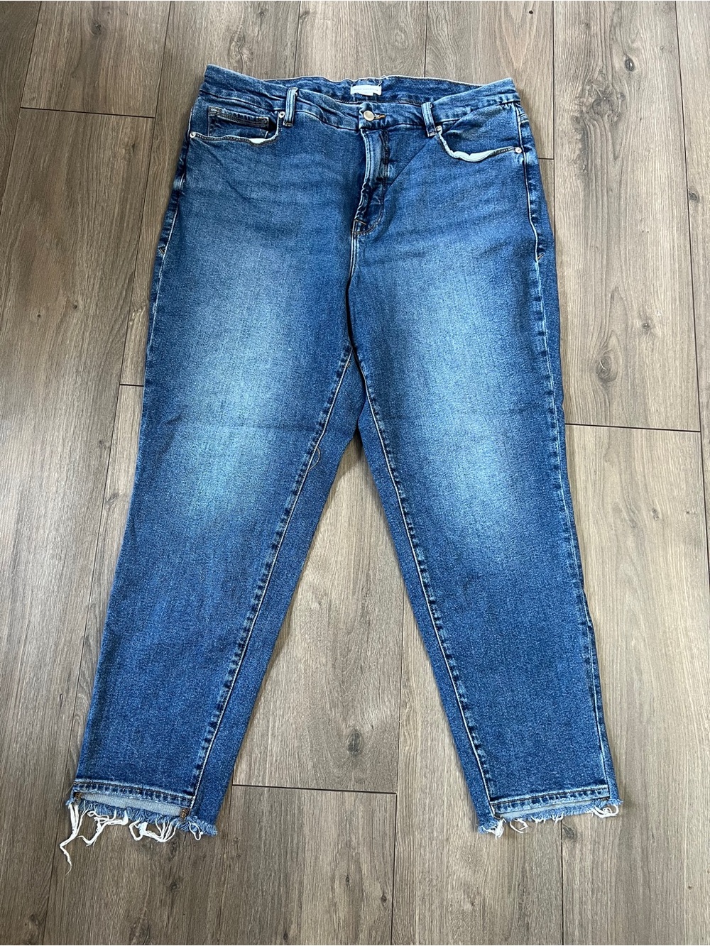 Good American Medium Wash High-Rise Jeans size 15